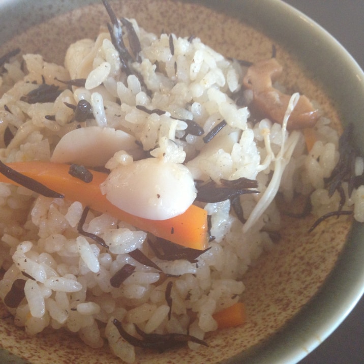 ひじきと白しめじの炊き込みご飯 レシピ 作り方 By R0417n0613 楽天レシピ ひじきと白しめじの炊き込みご飯 レシピ 作り方 By R0417n0613 楽天レシピ